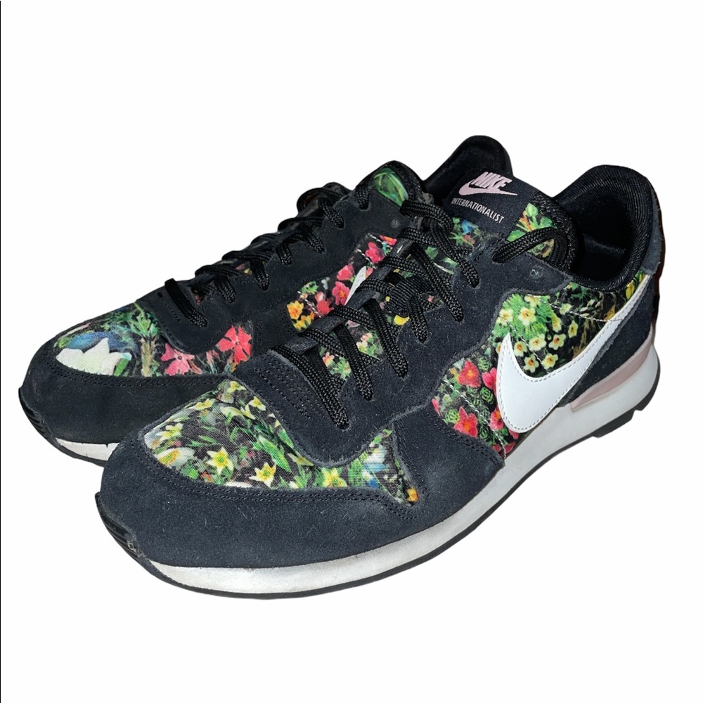 Nike Internationalist “Spring Garden” Sneakers